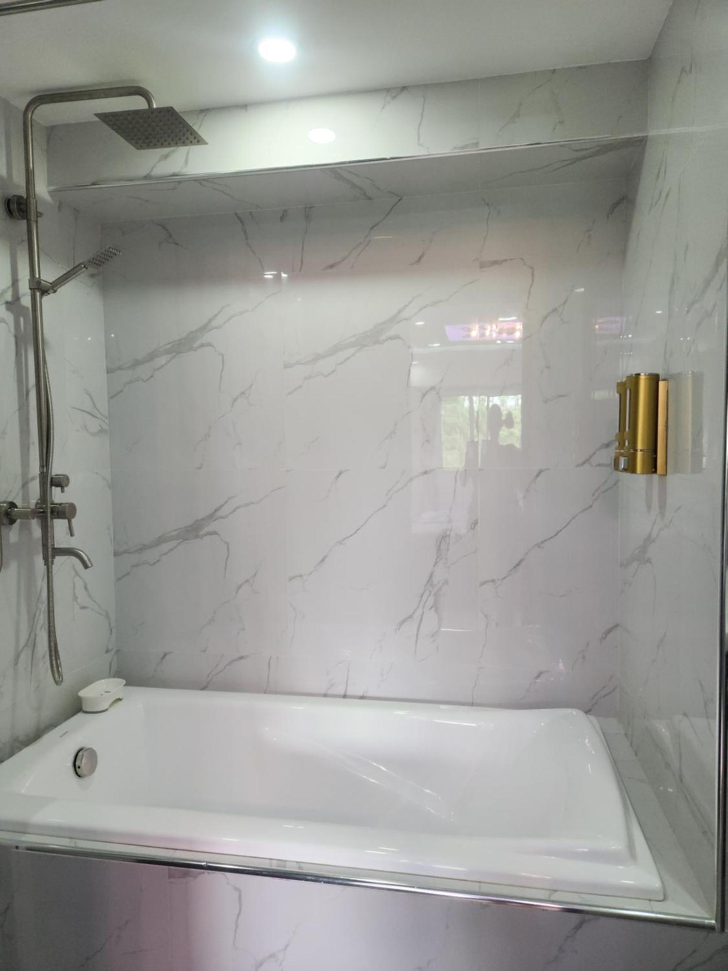 Condo Azur Suites B316 Near Airport, Netflix, Stylish, Cozy With Swimming Pool ماكتان المظهر الخارجي الصورة